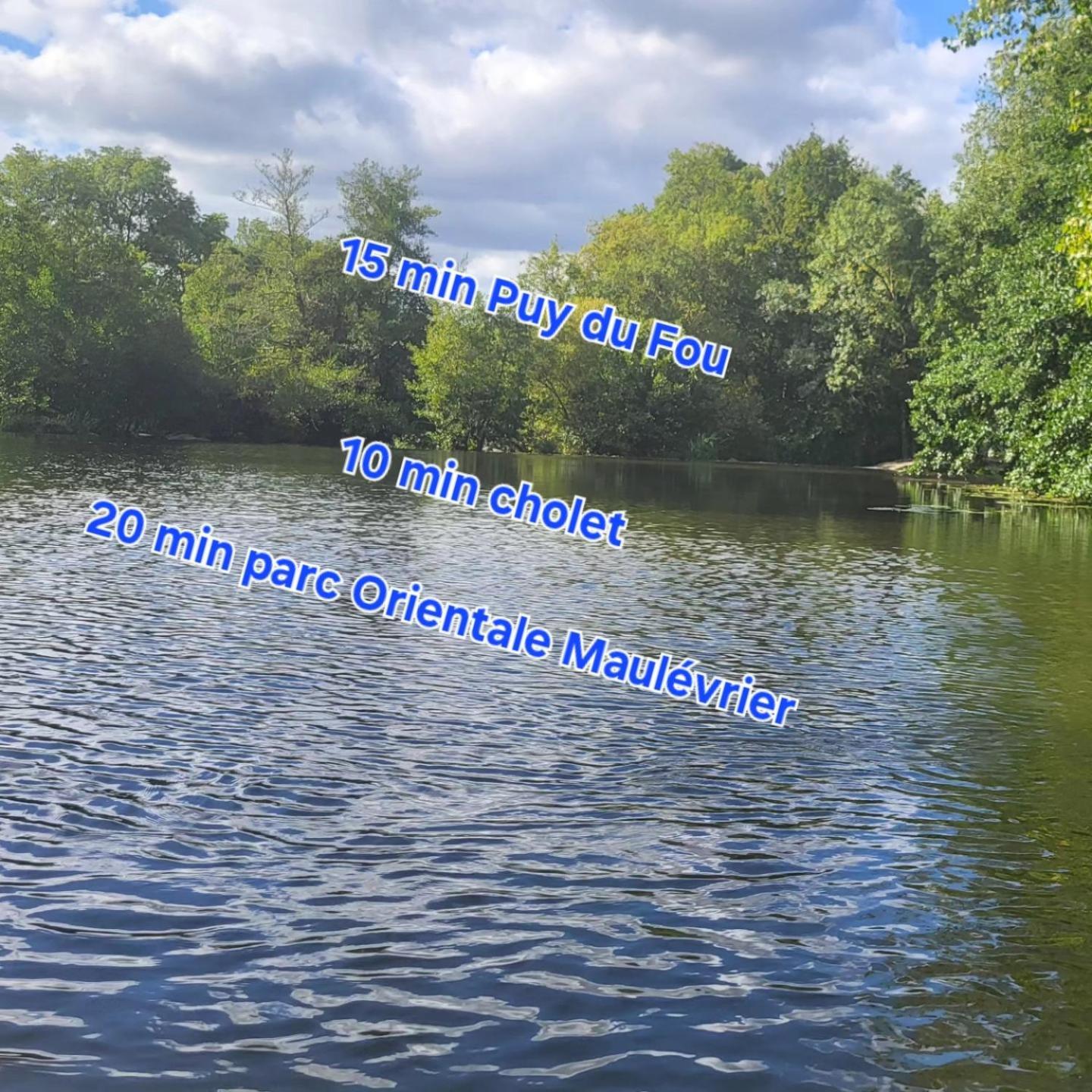 Vila Chez Nirina Proche Puys Dufou Mortagne-sur-Sevre Exteriér fotografie