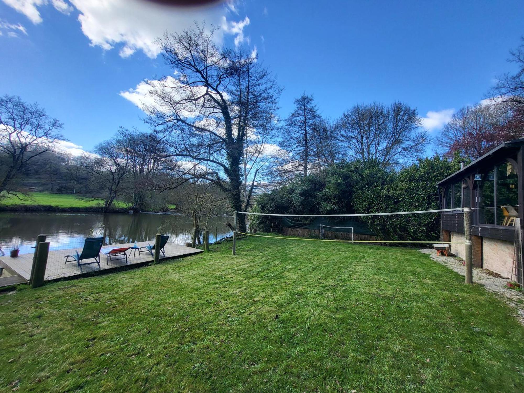 Vila Chez Nirina Proche Puys Dufou Mortagne-sur-Sevre Exteriér fotografie